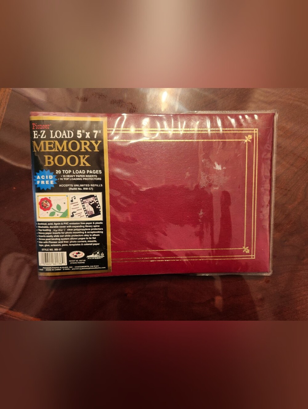 PIONEER Burgundy 5 X 7 Photo Memory Book with Gold Border, Unused.